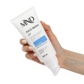 ژل شستشوی صورت مناسب پوست چرب 200 میلیلیتر